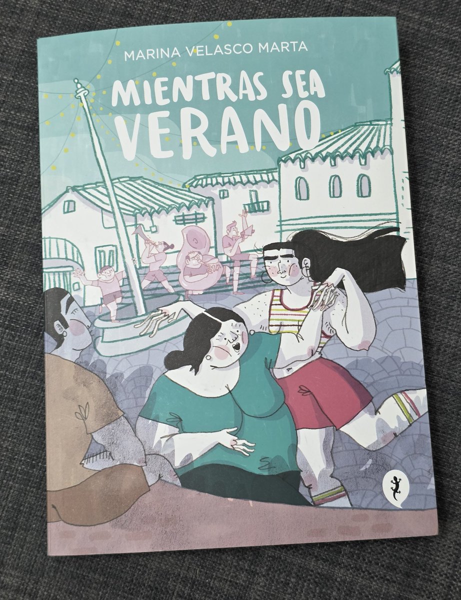 Si las luchas por la igualdad, por la diversidad o por los derechos laborales son siempre complicadas, en los pequeños pueblos se convierten en retos que deben conseguir tumbar tradiciones arraigadas. Velasco lo aborda con realismo y con un optimismo contagioso. 
<a href="/SalamandraGraph/">Salamandra Graphic</a>