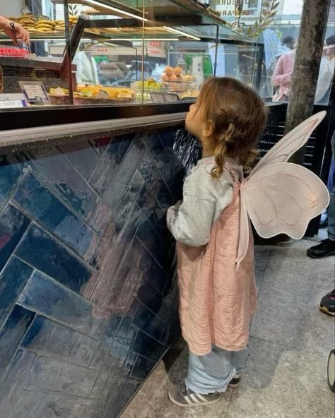 bizim midedeki kelebeklerin garibanlık