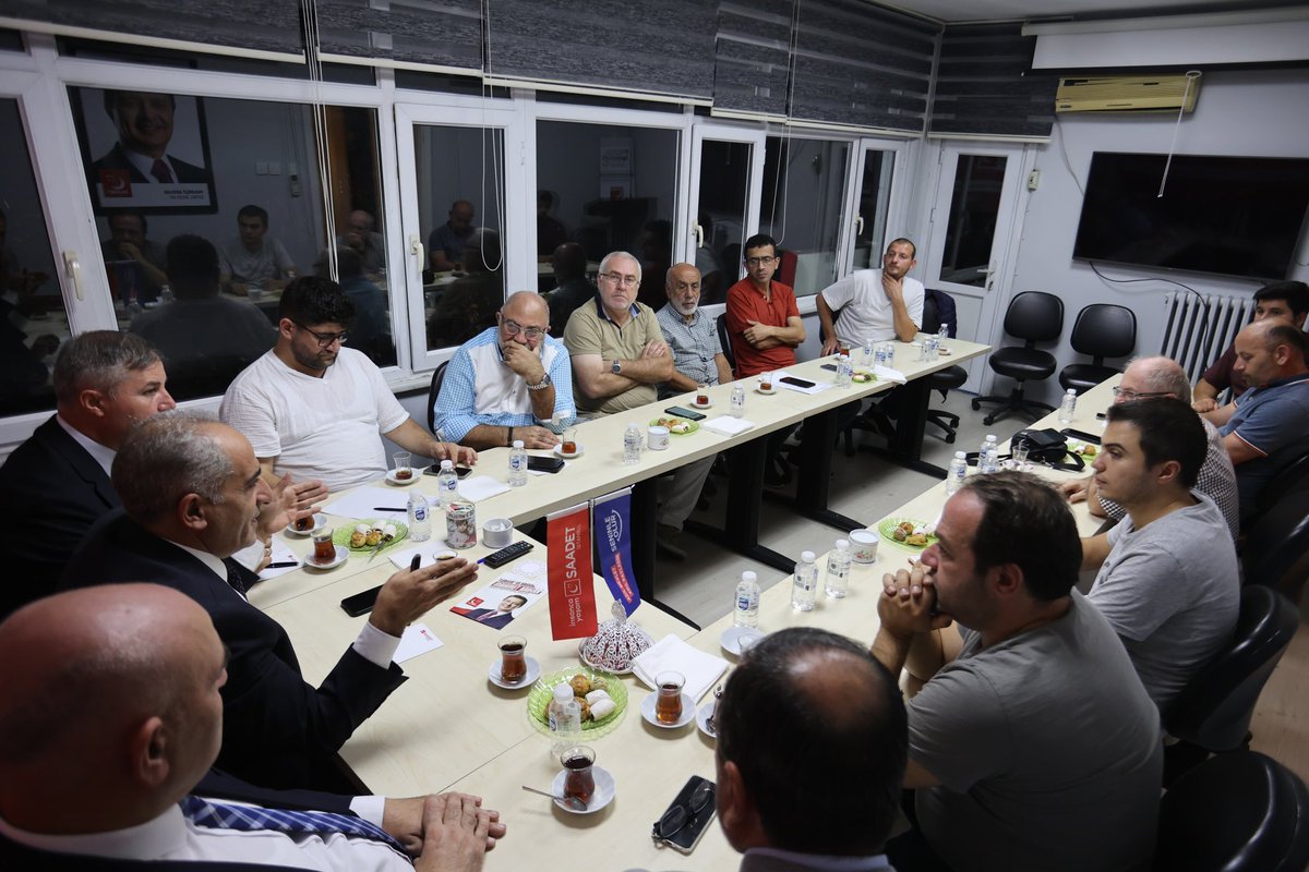 ismailacar34's tweet image. Beşiktaş ilçemizin haftalık toplantısına katıldık.

#İnanç
#Azim
#Kararlılıkla
#SaadetBurada