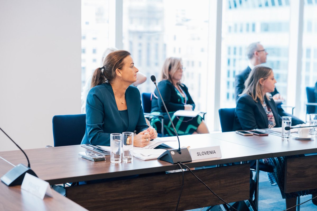 Minister <a href="/tfajon/">Tanja Fajon</a> participated in an informal meeting of 🇪🇺 foreign ministers #FAC on the margins of #UNGA80, with guest FMs from 🇧🇷, 🇮🇳 &amp; 🇲🇽.

Discussions focused on the importance of preserving multilateralism and addressing current crises and conflicts on the #UNSC agenda.