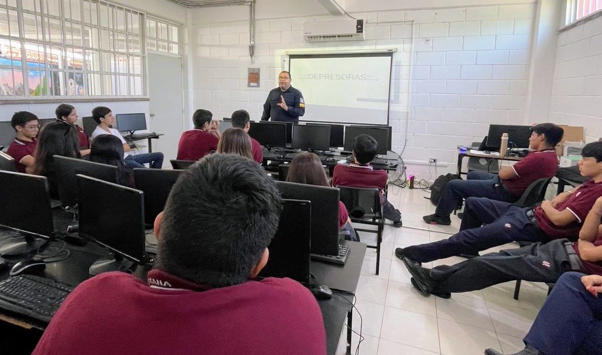 👮‍♂️ SSPM a través de Programas Preventivos llevó a estudiantes del Instituto Latinoamericana Campus Obregón una plática sobre prevención de drogas y delitos.
✅ Juntos construimos un #CajemeMásSeguro
#SSPMCajeme #Prevención