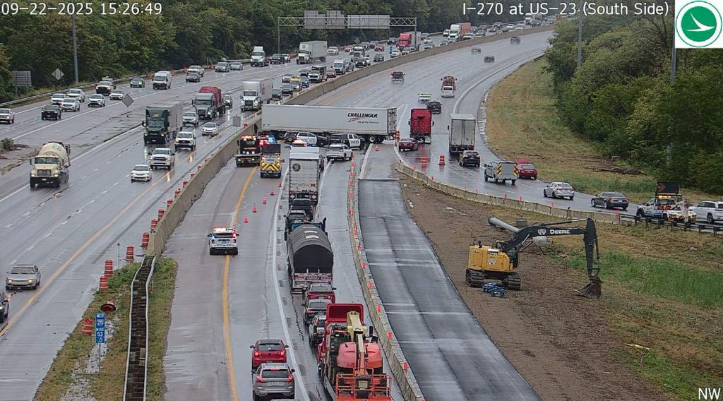 TRAFFIC ALERT - All lanes are closed on I-270 West beyond US-23/S High Street on the south end of the count ocv.im/VHtrsoa