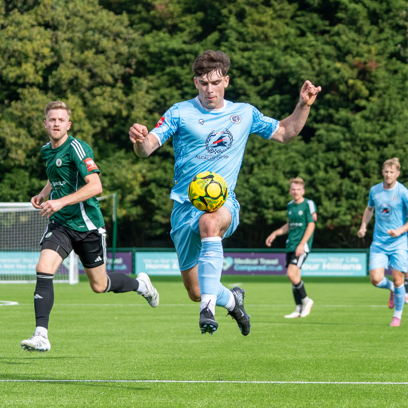 FIFC's tweet photo. 🎞️ 𝗚𝗔𝗟𝗟𝗘𝗥𝗬

All the action from Saturday's win at Burgess Hill

📸 @sharnvisuals

#fifc | 🟠⚫️