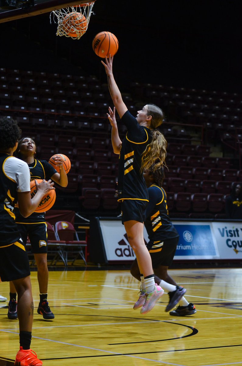 Winthrop WBB tweet media