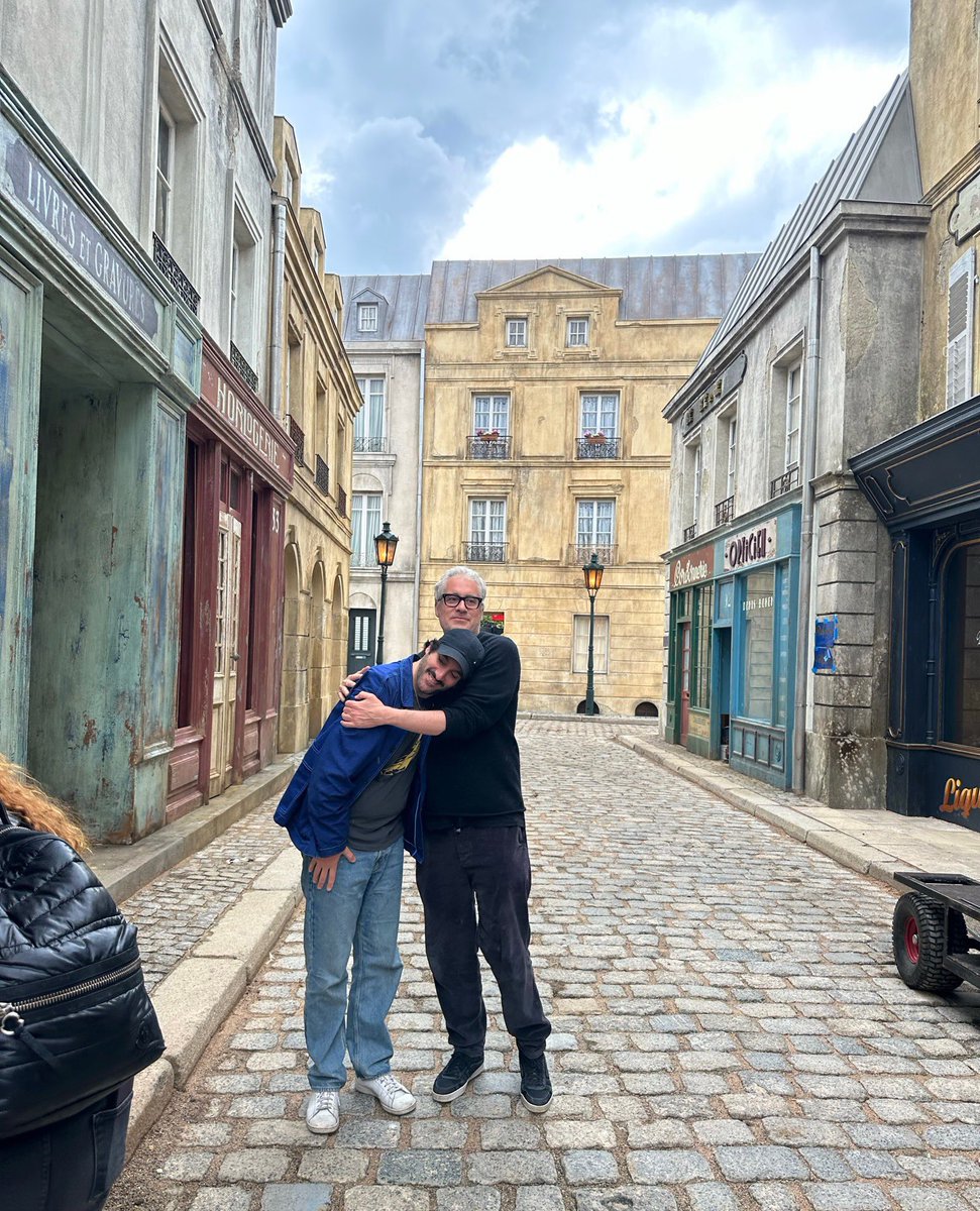 Happy Birthday to our fearless leader, the creative and visionary behind Interview with the Vampire and The Vampire Lestat, showrunner Rolin Jones! We would (quite literally) not be here without you, Rolin! Your passion, dedication, and love for this story shines through every