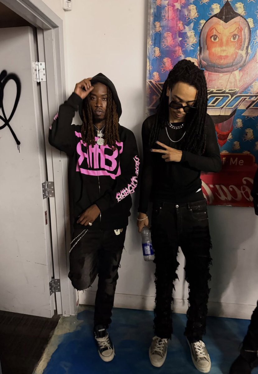 <a href="/ShakkDiesel777/">Coach Diesel</a> x #che linked up in Toronto last night ‼️