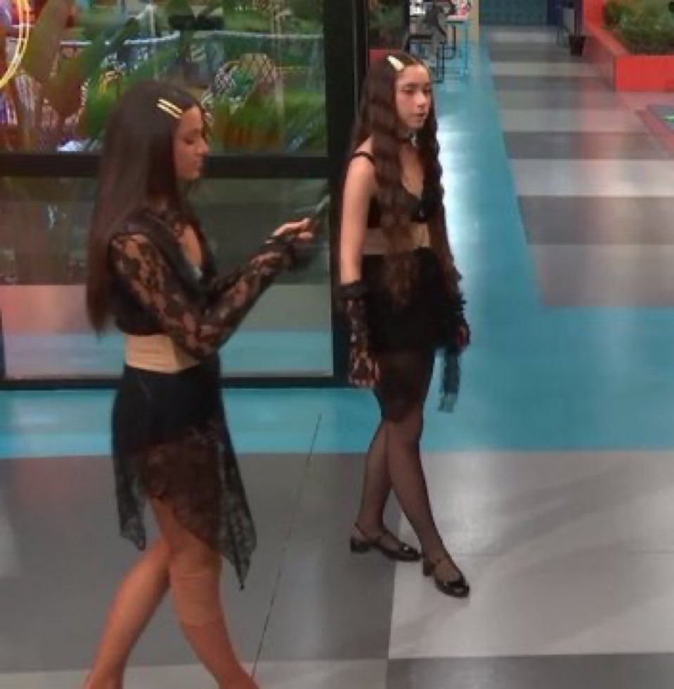 Ya me barruntaba yo lo que aconteció en Otero, pero un número de la Guardia Civil acaba de referírmelo. Humberto y Evaristo han aparecido muertos en la presa esa de marras. #OTDirecto22S #OTGala1