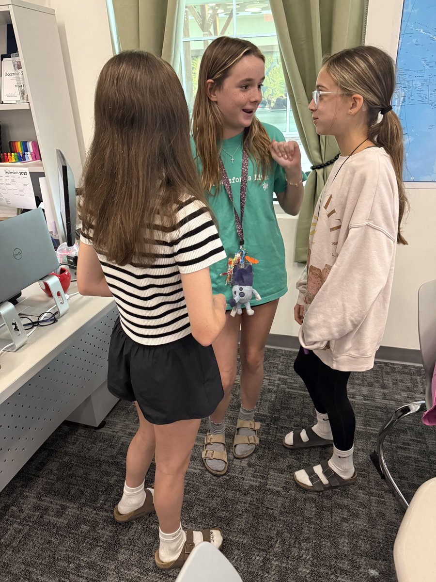 Ms_Proulx's tweet photo. Students completed a self-evaluation today about their personal experience and knowledge of various natural disasters and then found their “sole-mates” to share about how they have been impacted! #ExploreB4Explain #KMSCougarPride @humble_SocSt https://t.co/gSJjLtJc0M