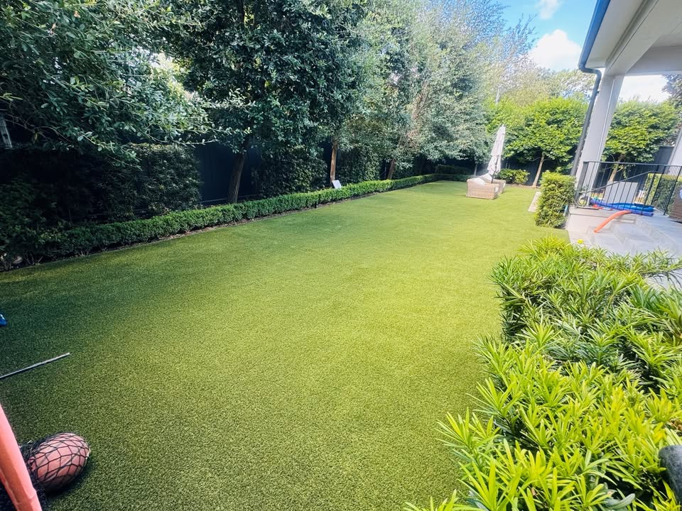 🌟 Backyard goals unlocked! 🌿 1,180 sq/ft of SYNPro 74 delivers soft, lush, eco-friendly turf with HeatBlock™ &amp; UV protection, excellent drainage, and a limited lifetime warranty. No mowing, watering, or mud—just your dream yard! 💚 Get a free quote today!