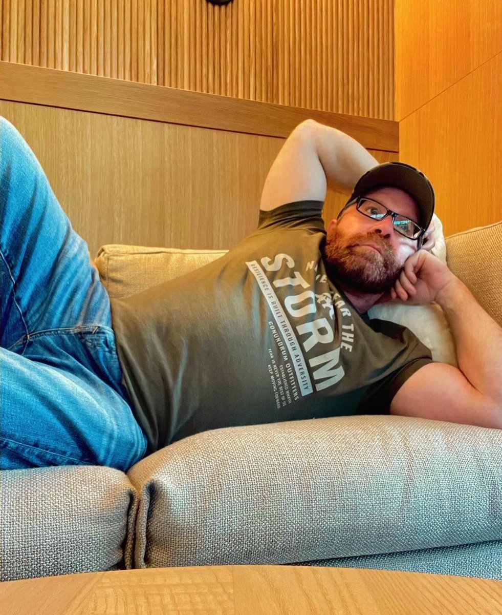 MustangJedi's tweet photo. cuddle reddy 
#bearded #dilf #scruffygay #gaybear https://t.co/gBboFyrJzH