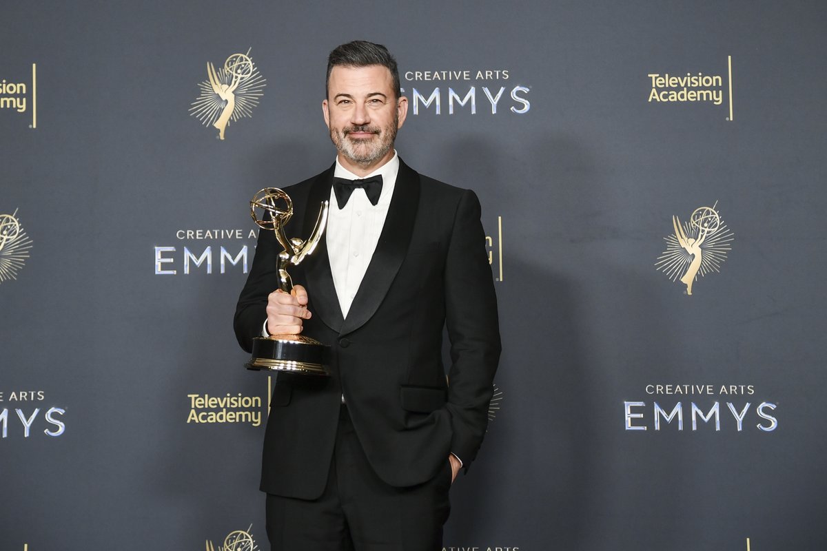 Jimmy Kimmel is returning to his late-night show on Tuesday after it was pulled by ABC last week over comments he made regarding the killing of conservative influencer Charlie Kirk. 

Photo: Richard Shotwell/Invision/AP

Read more: kshb.com/entertainment/…