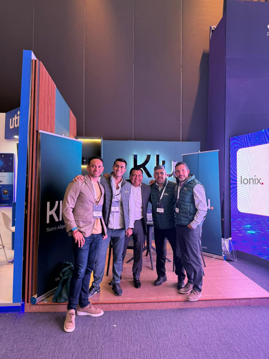 klu_mx's tweet photo. ✨ Klu en #ForoProsa2025 ✨

Gracias a Prosa por invitarnos y permitirnos ser parte como patrocinadores 🚀.
Un honor compartir con líderes del ecosistema de pagos y conversar sobre el futuro financiero en México y LATAM. 🙏💳
#EcosistemaDePagos #InnovaciónFinanciera #PagosLatam https://t.co/KvzjmuuNjl