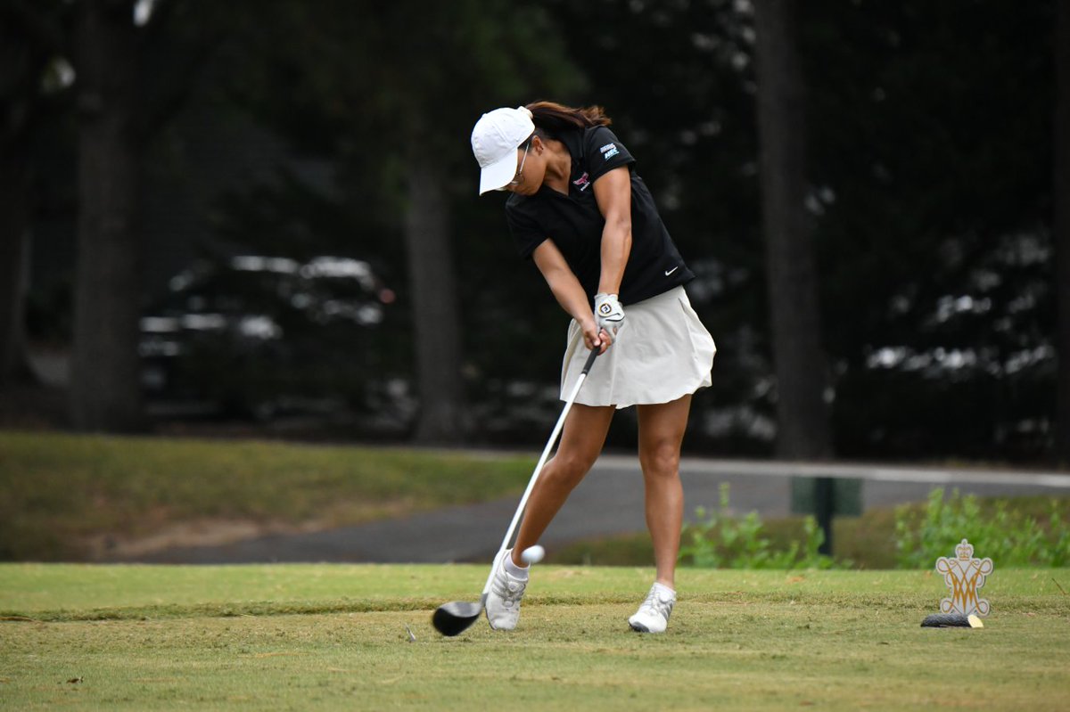 ⛳FATIMA WITH A TOP FIVE FINISH IN OHIO⛳

UMES freshman Bushra Fatima led the Hawks with a fifth place finish in individual competition during this week's Roseann Schwartz Invitational.

Story: umeshawksports.com/news/2025/9/22…

#HawkPride | #SoarAboveandBeyond | #HBCUMade