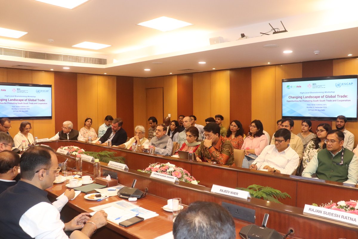 During the special address at the High-Level Brainstorming Workshop on Changing Landscape of Global Trade, Chairman <a href="/RIS_NewDelhi/">RIS</a>, Amb. Sanjay Kumar Verma underlined the increasing fragmentation of global trade and identified critical areas for advancing South-South Trade,