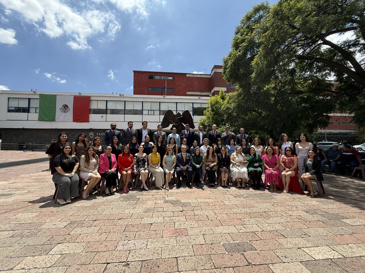 DerechoUNAMmx's tweet image. 👏🌳Nos enorgullece felicitar a nuestras compañeras y compañeros que concluyeron el Diplomado en Derecho Ambiental. ¡Enhorabuena!
#Diplomado
#OrgulloDerecho💪⚖️
#DerechoAmbiental