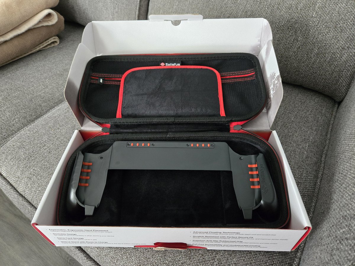 Kirby_Y's tweet photo. So happy that my new gaming grip/case from @SatisfyeGaming arrived on Friday. Used one with my OLED Switch and now the Switch 2 has a even better feel when playing. #GamingforFun https://t.co/ygf3E8JHSS