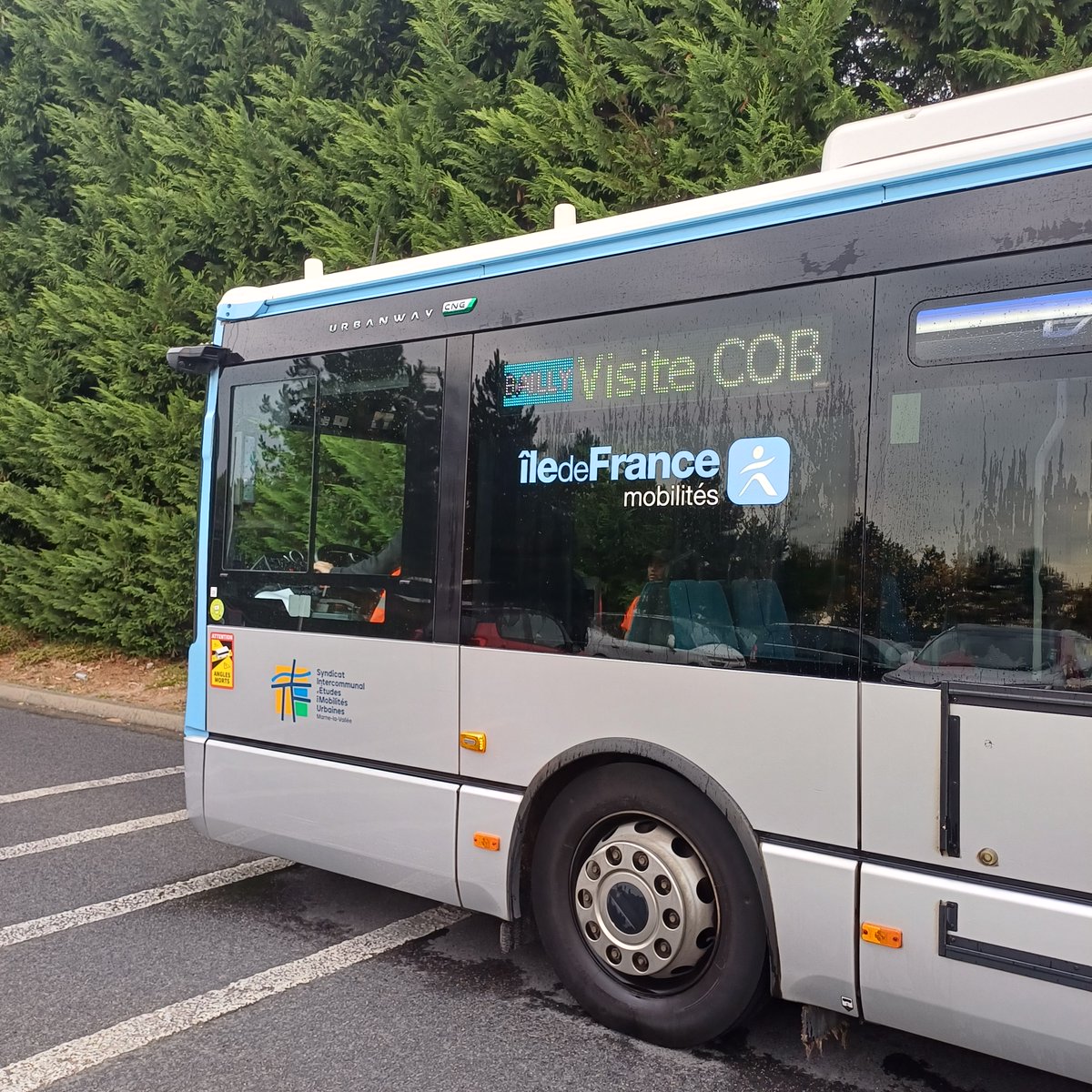 MLV_IDFM's tweet photo. 📸Retour en images sur les #visites guidées du COB de Bailly-Romainvilliers avec près de 80 franciliens présents à nos côtés, mais pas que ! #nantes
Au programme : découverte prise de service, le PCC, les Directions Clients et QSE/RSE l'atelier, visite du parking..
Merci à tous ! https://t.co/Hqx3jJAu4X