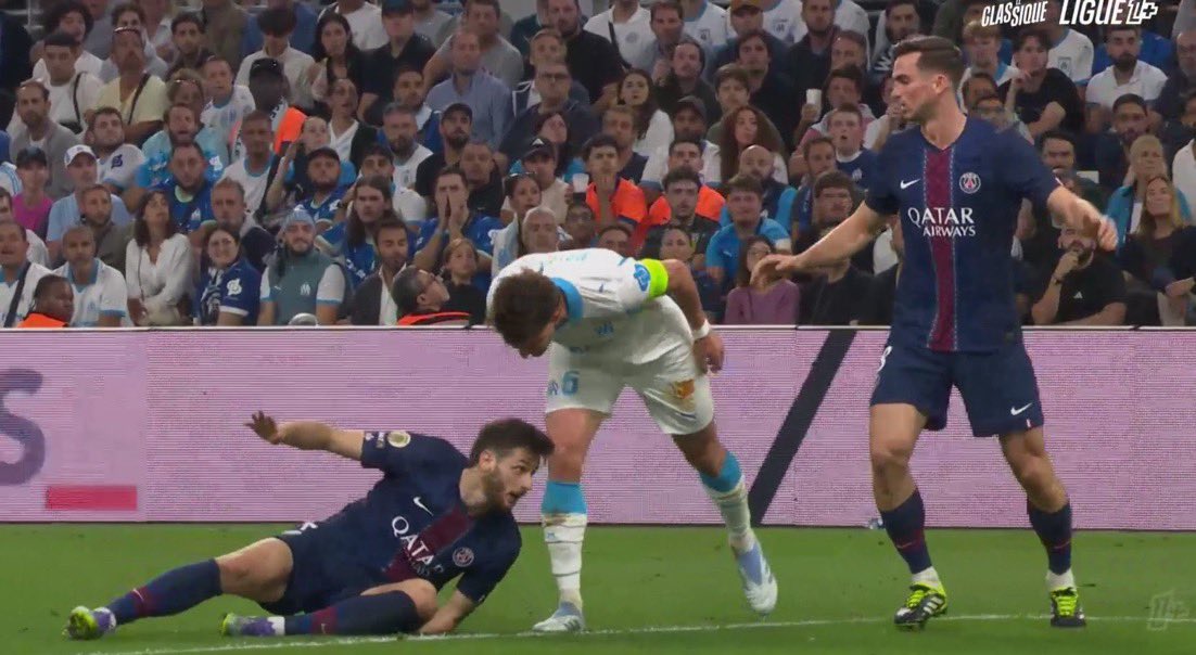 BenjinhOM's tweet image. COUCHER