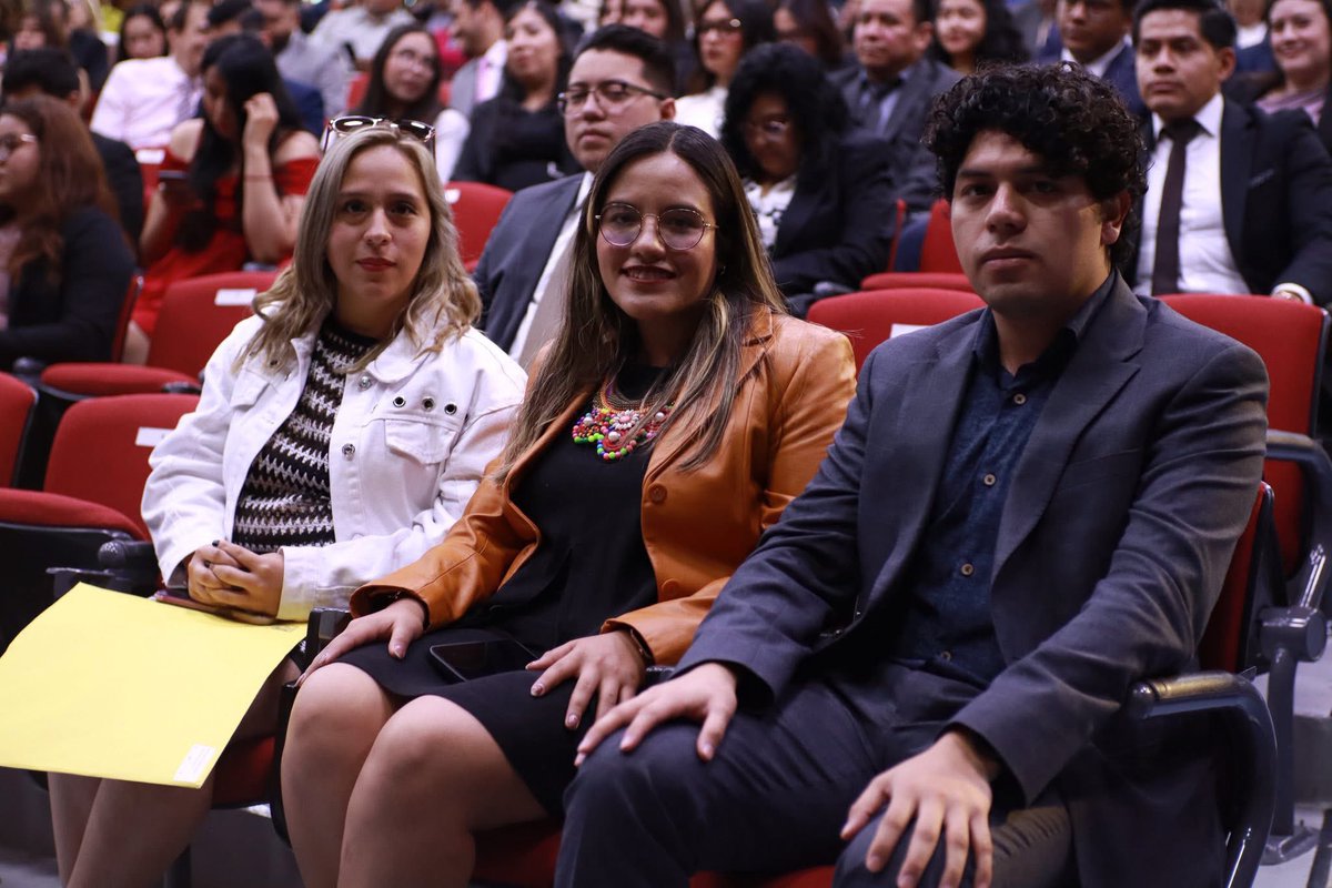 DerechoUNAMmx's tweet image. 👏🥳Felicitamos a nuestras compañeras y compañeros que concluyeron el Diplomado en Derecho Administrativo, un importante paso que abre camino a futuros logros.
#Diplomado
#OrgulloDerecho💪⚖️
#DerechoAdministrativo