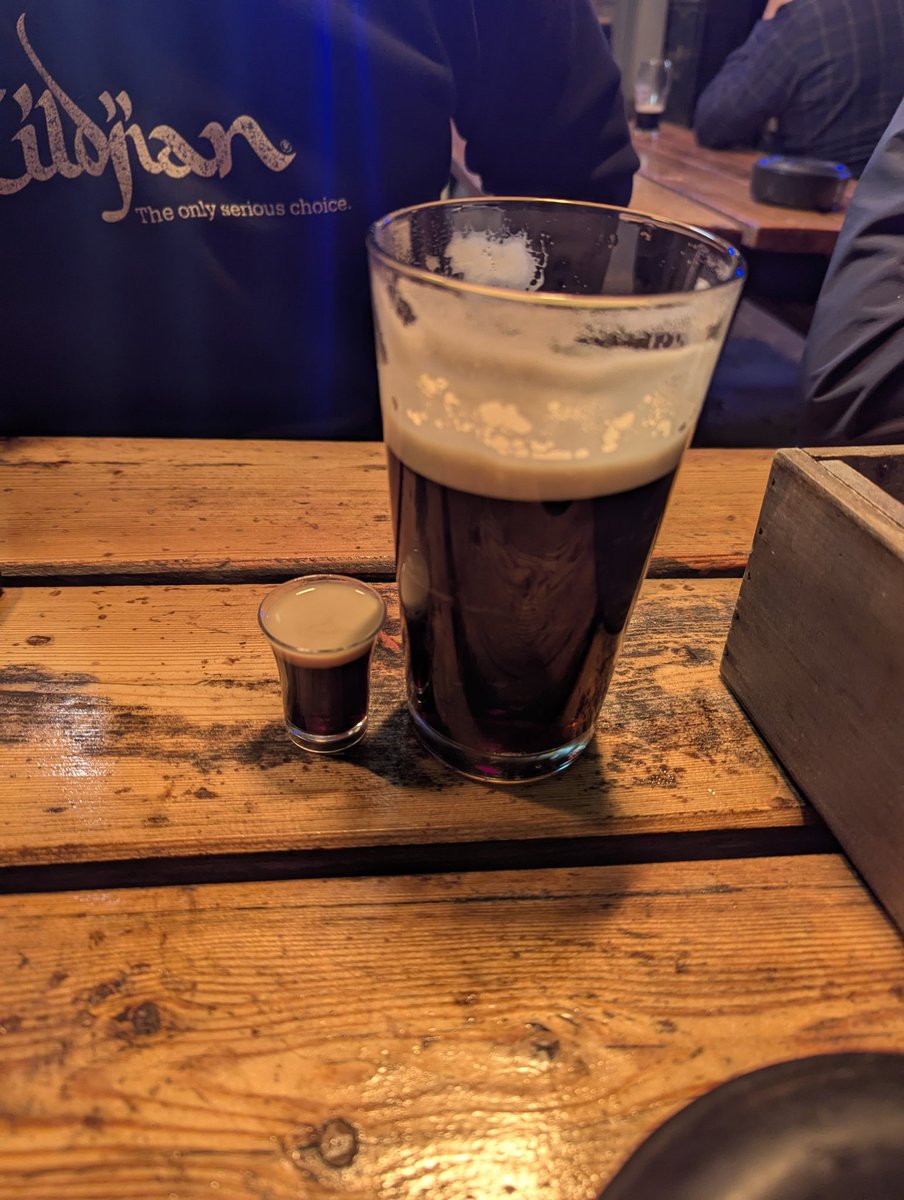 let's drink guinness with mama
