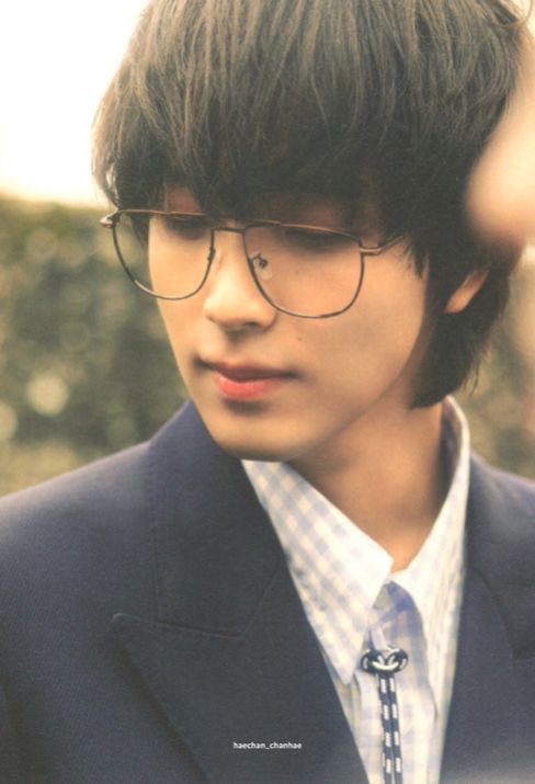 thinkofhc's tweet image. thinking about this haechan