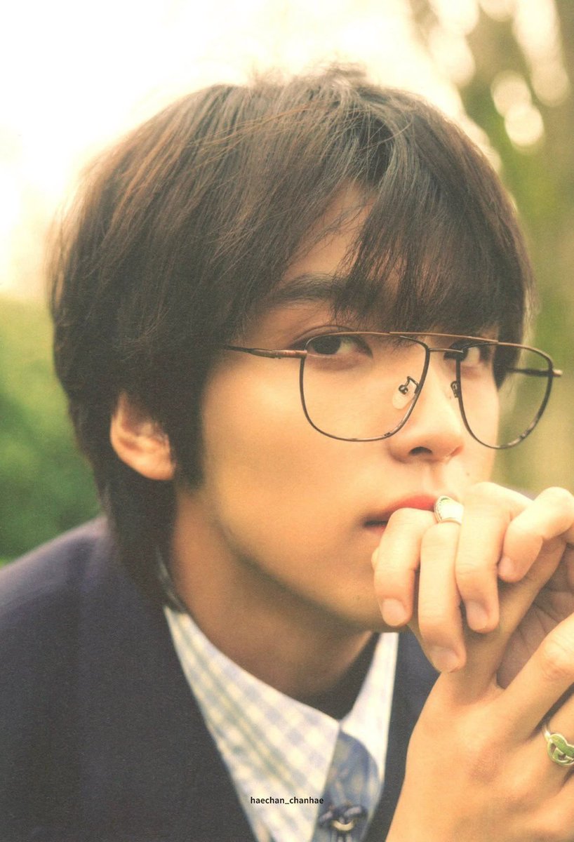 thinkofhc's tweet image. thinking about this haechan