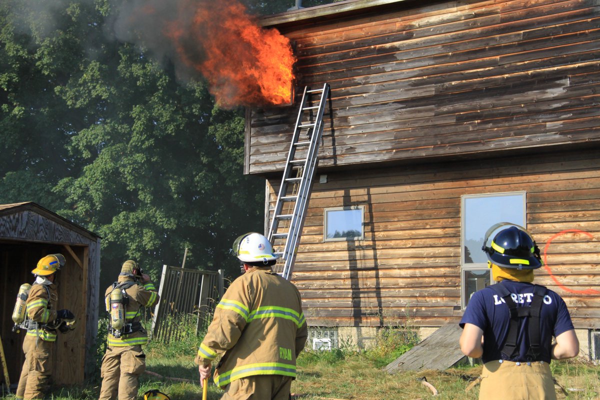 MnDPS_DPS's tweet image. They run toward danger so we can stay safe. For National Firefighter Appreciation Month, share your thanks to your local firefighters for protecting lives, property &amp;amp; answering the call when it matters most.