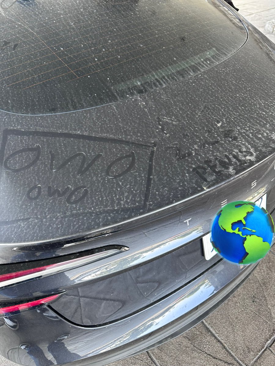 FolfKoda's tweet photo. Furries drew on my car https://t.co/D02PEQ5fmw