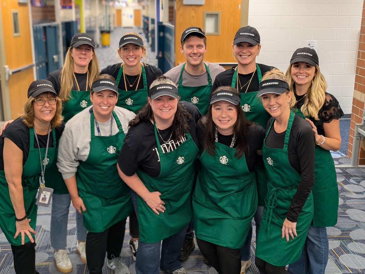 MrsBarringerGL's tweet image. What’s the best way to learn about text genres? Visiting “Starbooks” where the specials include mystery mochas, dragon’s breath lattes, and sparkle castle brew! #glcsryan #gogulllake