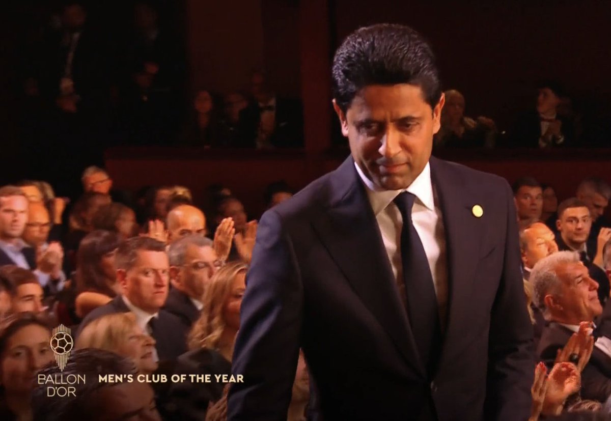 TouchlineX's tweet image. 🚨 𝗢𝗙𝗙𝗜𝗖𝗜𝗔𝗟: PARIS SAINT-GERMAIN has won the Club of the Year Trophy!

THE BEST CLUB IN THE WORLD! ✨