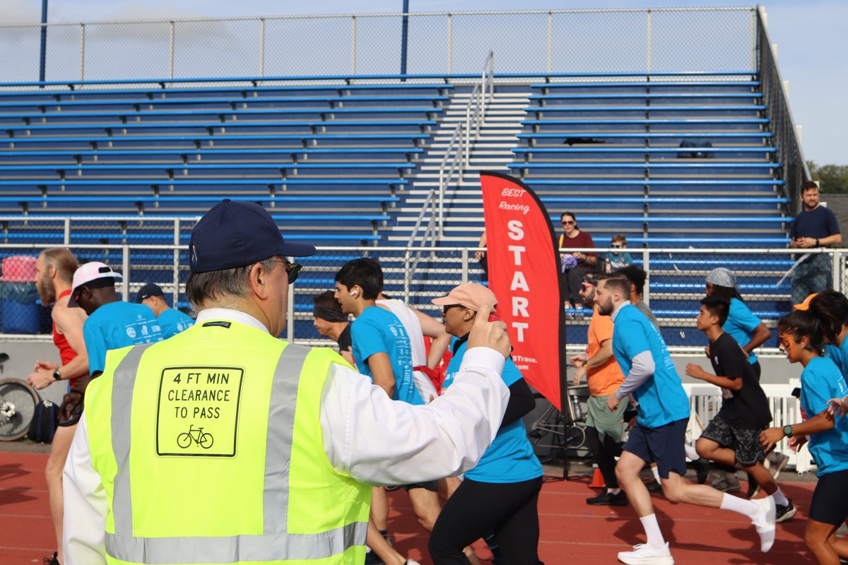 NewJerseyDOT's tweet image. Commissioner O’Connor joined the Badlani Family and local officials for the 15th Annual #STOPforNikhil 5K to remember the life of 11-year-old Nikhil Badlani and promote #TargetZero culture in his honor. A culture where roadway fatalities are a thing of the past.