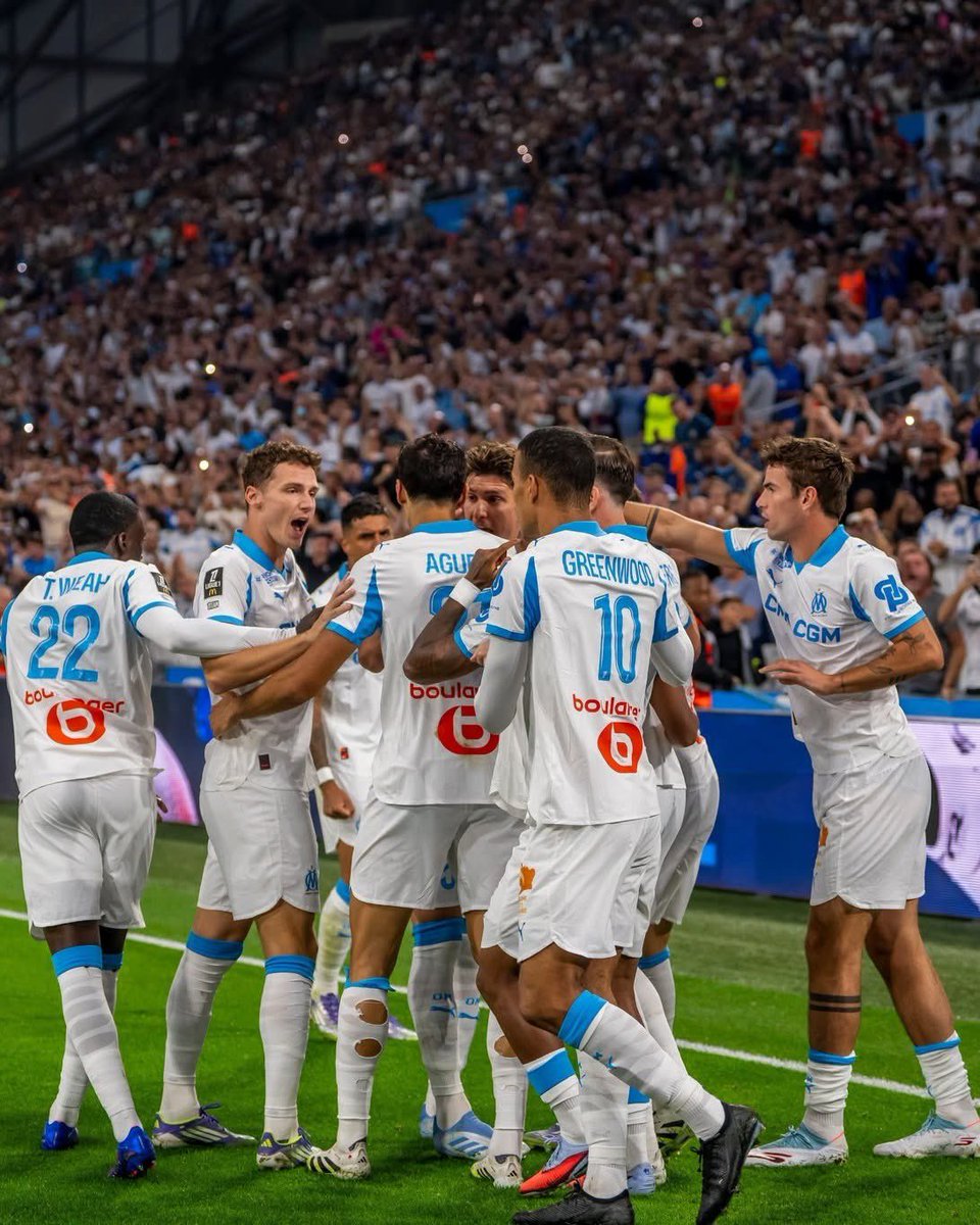 Un immense bravo à toute l'équipe pour cette victoire. Vous avez joué avec le cœur et ça payé. 

Nous sommes de fiers, #AllezLOM 💙🤍 !