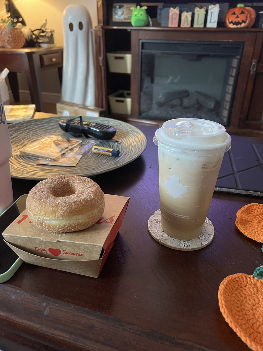 boyfriend brought home a sweet treat 😼