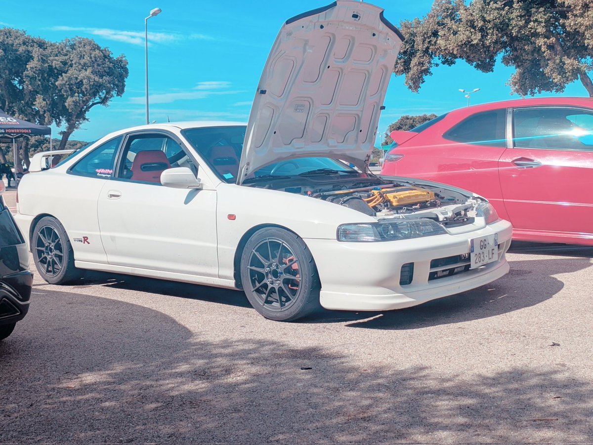 #ledenon #trackday 
Quel kiff...je me suis amusé comme un gosse ! La caisse a été parfaite