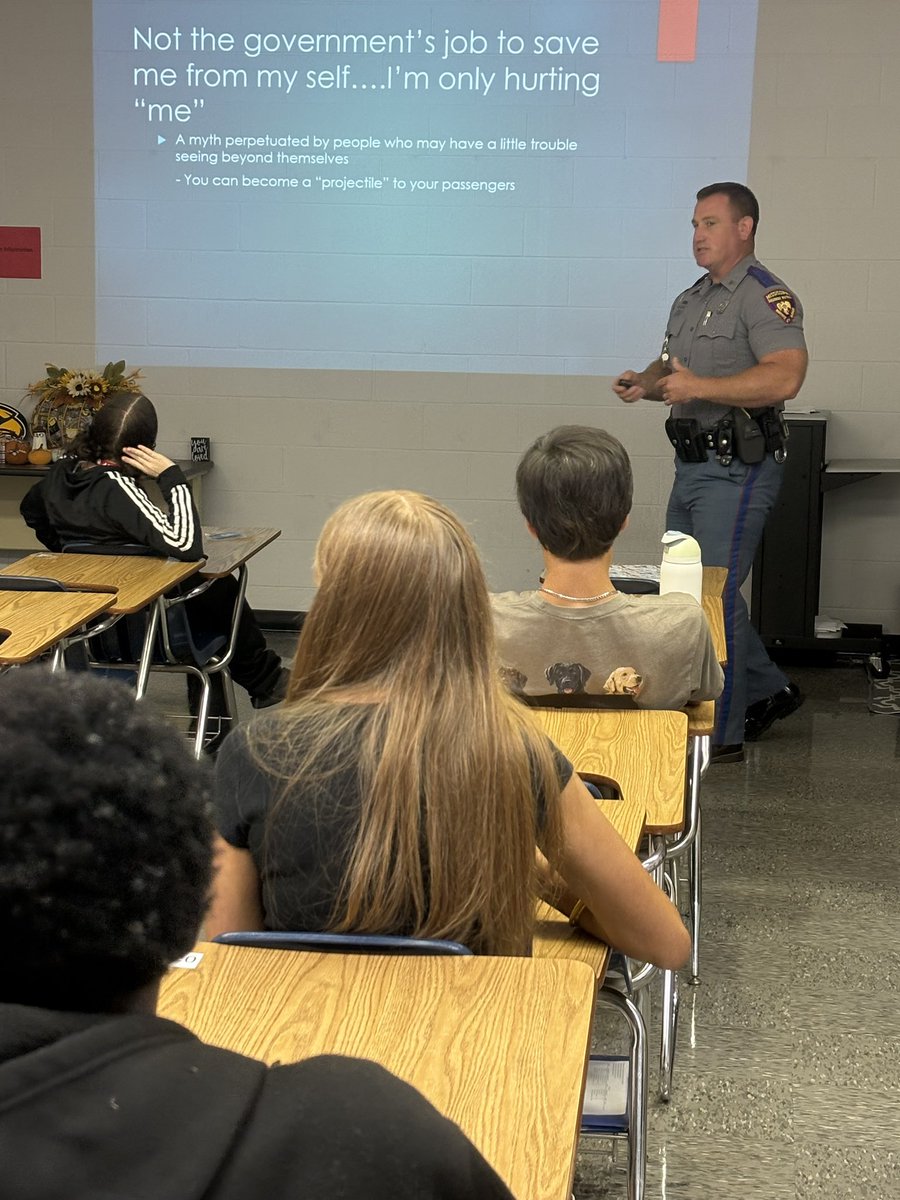 MHPTroopM's tweet photo. Had a great time talking seatbelt safety with the students at Brookhaven High School today! Big thanks to Mrs. Dara Moak, Ph.D., for the invitation. https://t.co/DbyxueeDLA