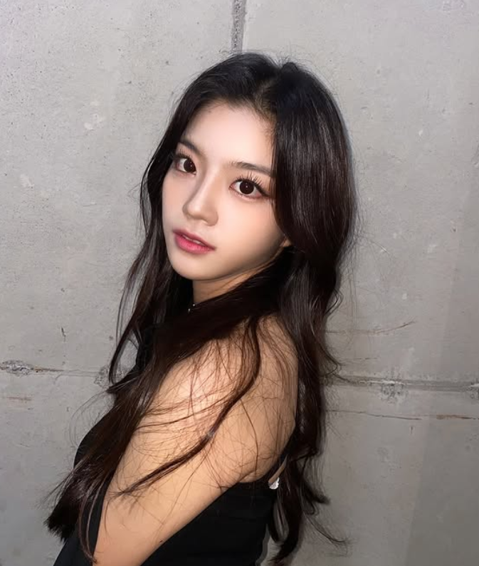 aboutgirlgroups's tweet photo. Happy birthday to Sumi, formerly of FLORIA! https://t.co/EwmDxBJx9U