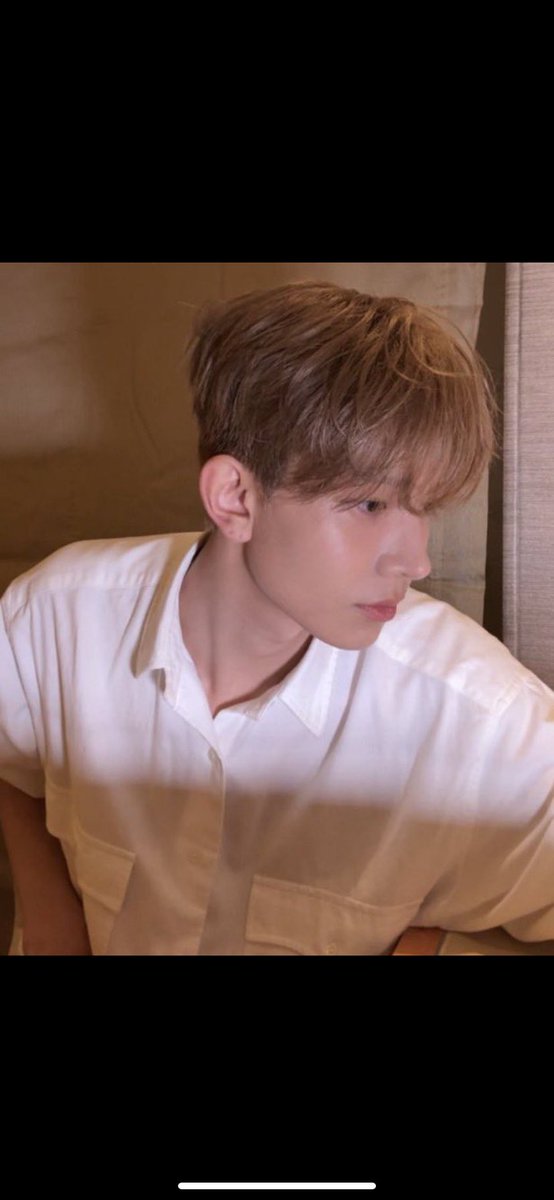 Gente,eu realmente penso como que o heeseung pode ser tão perfeito?