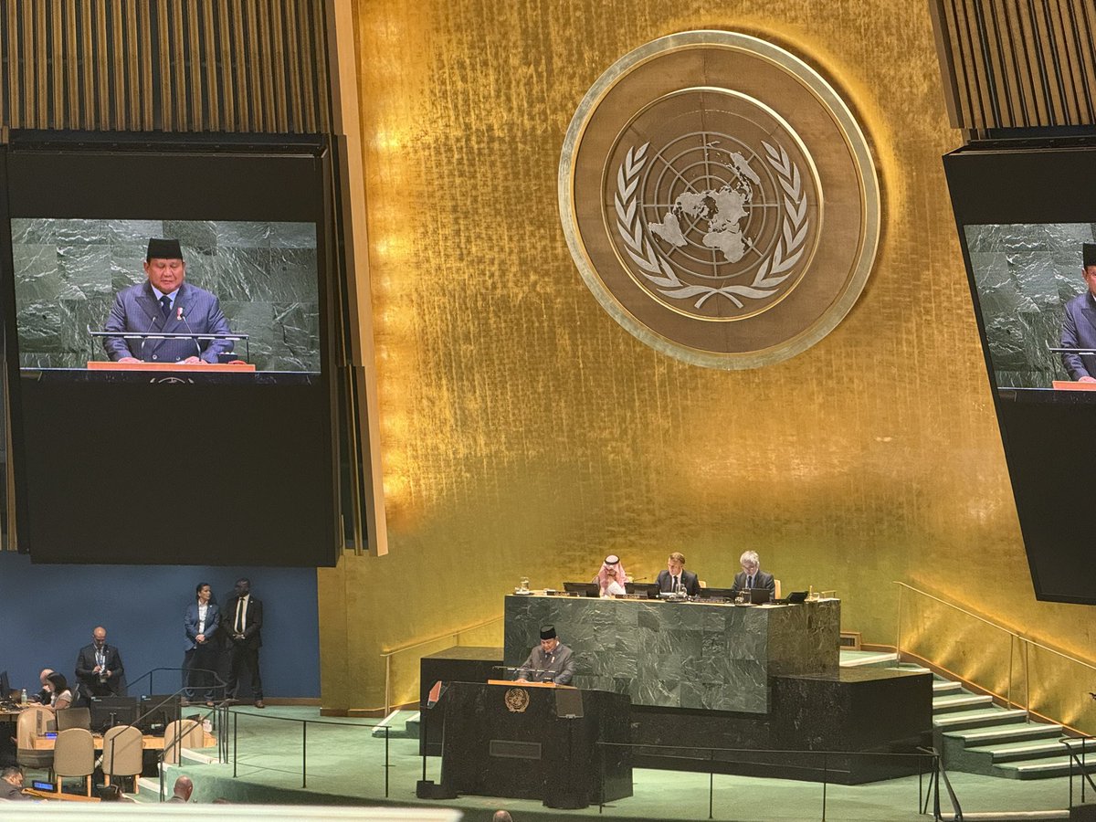 “If Israel recognizes the independence &amp; statehood of Palestine, Indonesia will recognize Israel and will help in assuring its security” 
President Prabowo Subianto of Indonesia 
#UNGA80