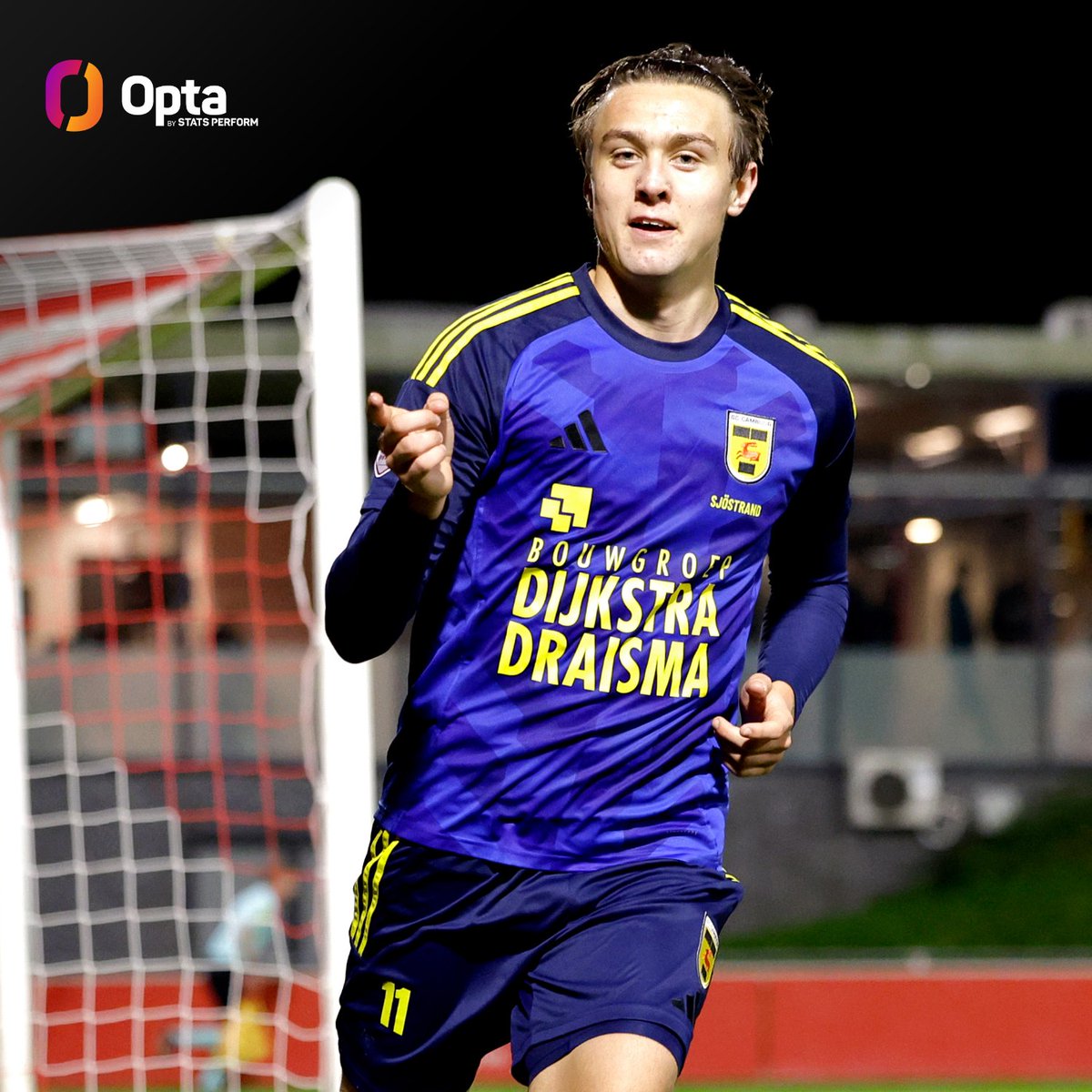 OptaJohan's tweet image. 4/4 - Oscar Sjöstrand found the net with 100 percent of his shots on target in the Keuken Kampioen Divisie 2025-26 (4/4), while also being the player with the most goals among those who converted each of their shots on target this season. Show-off.