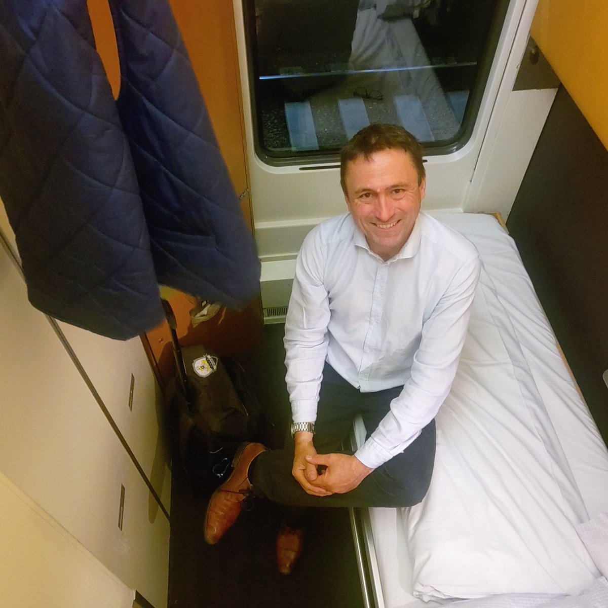 RemiCrameri's tweet image. Gute Nacht aus dem #Railjet der @unsereOEBB - die nächsten zwei Tage werde ich über spannende #GreenTech Projekte aus der Region um #Graz 🇦🇹 berichten!