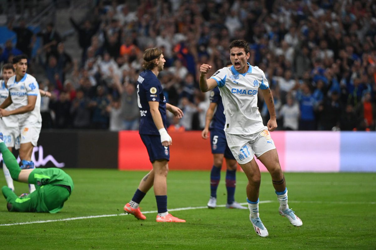 🌩️ Un but rapide de Nayef Aguerd aura suffi à offrir cet immense bonheur au peuple phocéen.

L’OM foudroie le PSG ➡️ buff.ly/aOybnpM