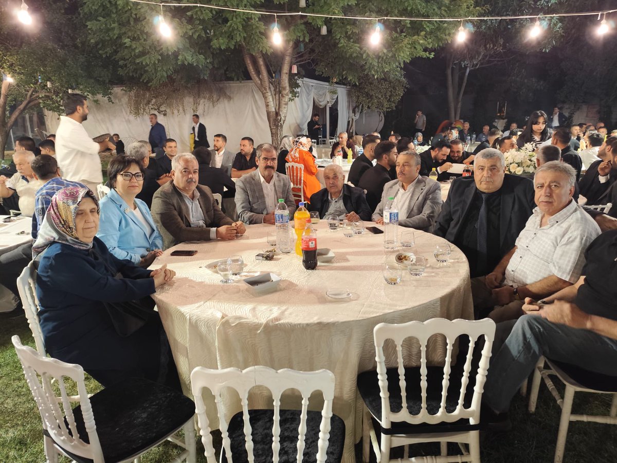 CHP Gaziantep Kadın Kolları (@chpkadingantep) on Twitter photo Elif Nur ve Sinan Can çiftinin mutluluğuna ortak olduk.
Yeni hayatlarında sağlık, mutluluk ve huzur diliyoruz. 💐
CHP Gaziantep İl Kadın Kolları 
<a href="/fmugeaydeniz/">Fatma Müge Düşün</a> 
#Gaziantep Elif Nur ve Sinan Can çiftinin mutluluğuna ortak olduk.
Yeni hayatlarında sağlık, mutluluk ve huzur diliyoruz. 💐
CHP Gaziantep İl Kadın Kolları 
<a href="/fmugeaydeniz/">Fatma Müge Düşün</a> 
#Gaziantep