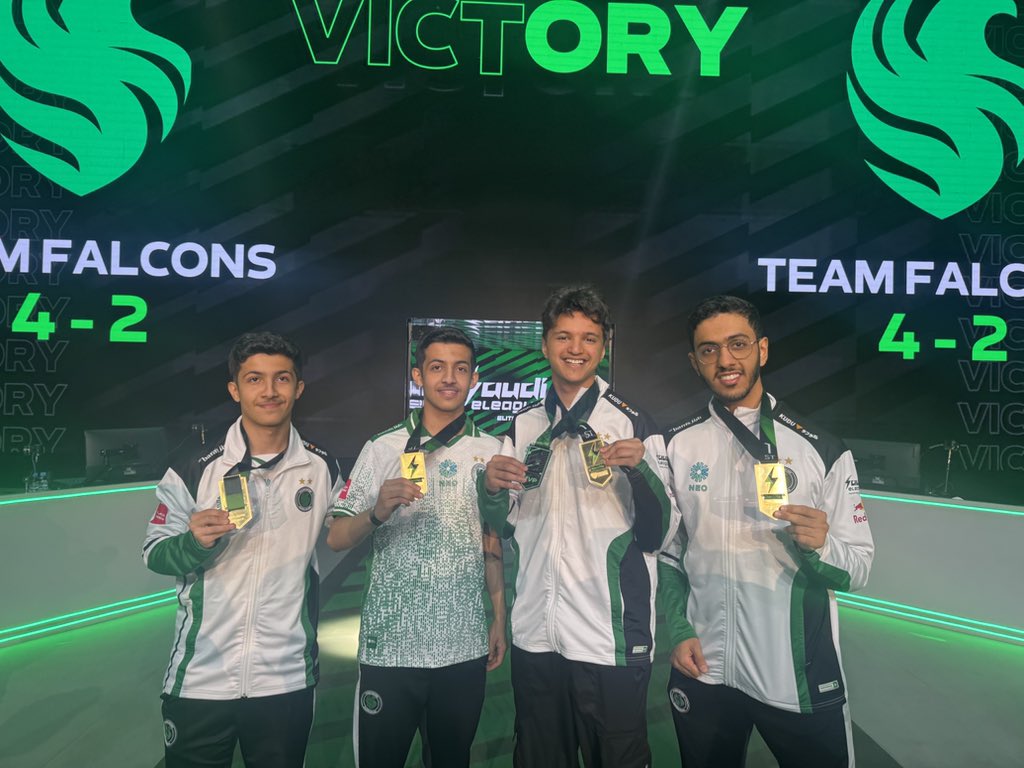 الصديق والاخ اسطورة المينا ترك، اللاعب الكبير اللي ساهم برفع اسم المنتخب السعودي واسم فالكونز في المحافل العالمية

الكلام مايوفيك حقك ، فخور فيك وفي مسيرتنا مع بعض ، ٣ سنين خضنا الكثير من اللحظات المميزه الي ماتنسى وحققنا إنجازات راح اظل فخور فيها للابد

وداعك ابدا مو سهل علي انا