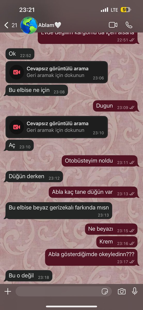aybusde's tweet photo. Ablam düğünü için sipariş verdiğim elbiseyi beyaz diye benimle küstü ama elbise krem???? https://t.co/CdG5N2m9mM