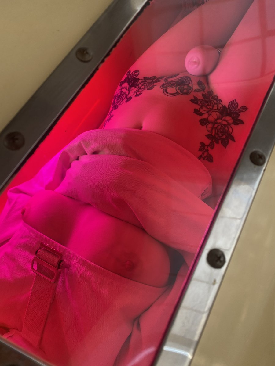 Olivia (@oliviainchains2) on Twitter photo 