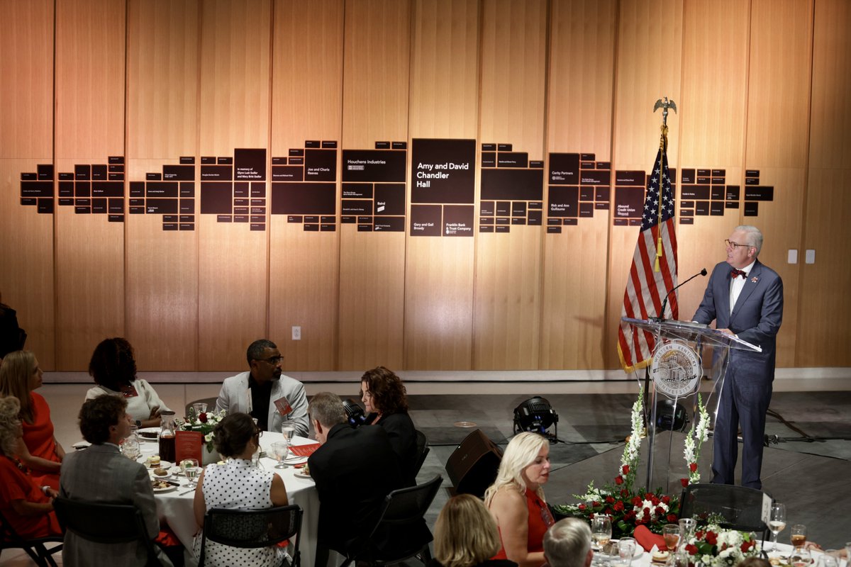 Nonstop energy and Hilltopper spirit this week! 

Several wins for WKU Athletics and a variety of campus events brought the community together, concluding with Parent &amp; Family Weekend. We also celebrated milestones including the ribbon cutting of Amy and David Chandler Hall and