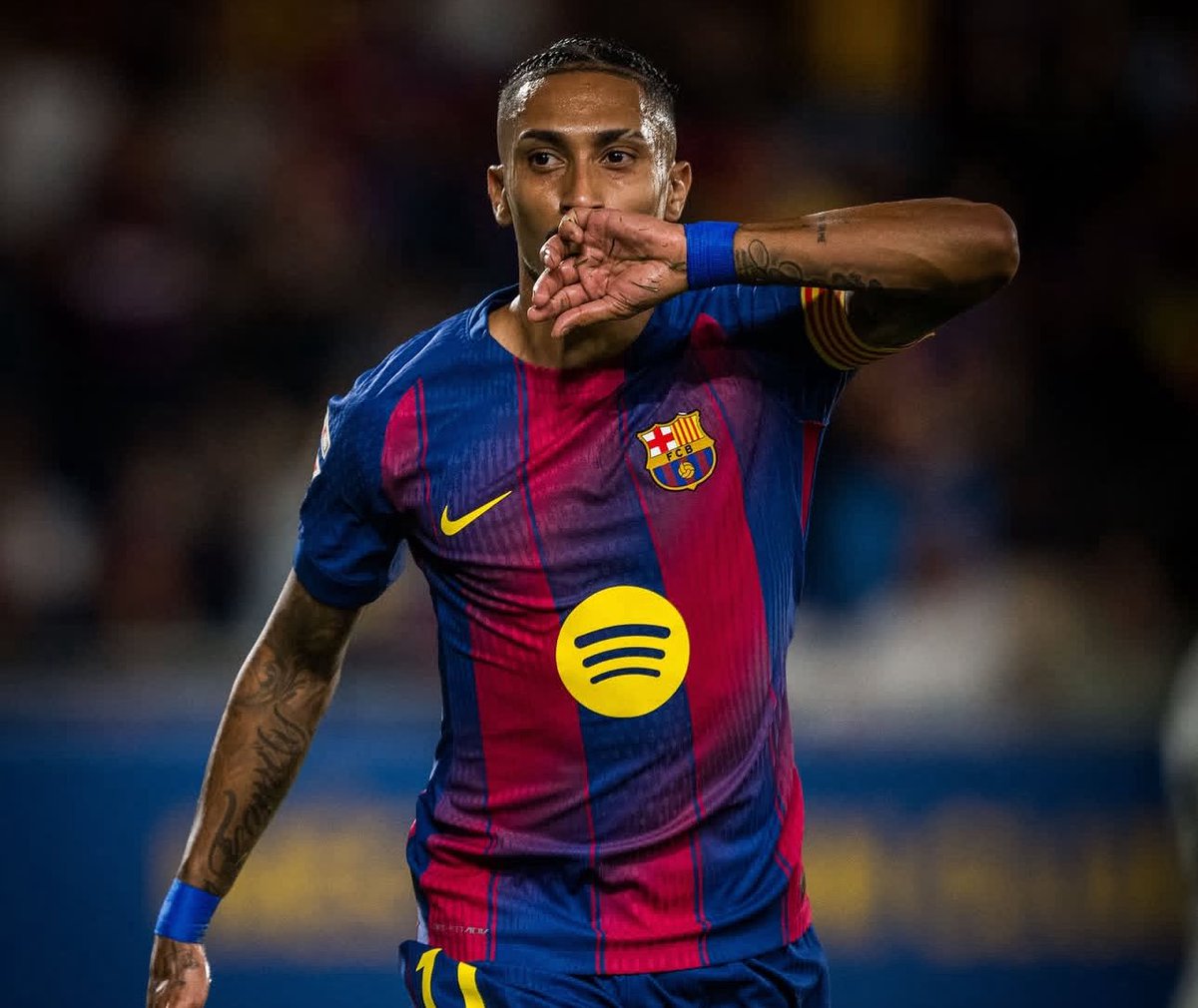 11celona's tweet photo. FOOTBALL POLITICS ❌

My brother  you are the best player in the world and no award can say otherwise. Love you my bro ❤️ https://t.co/sV39neWv0H
