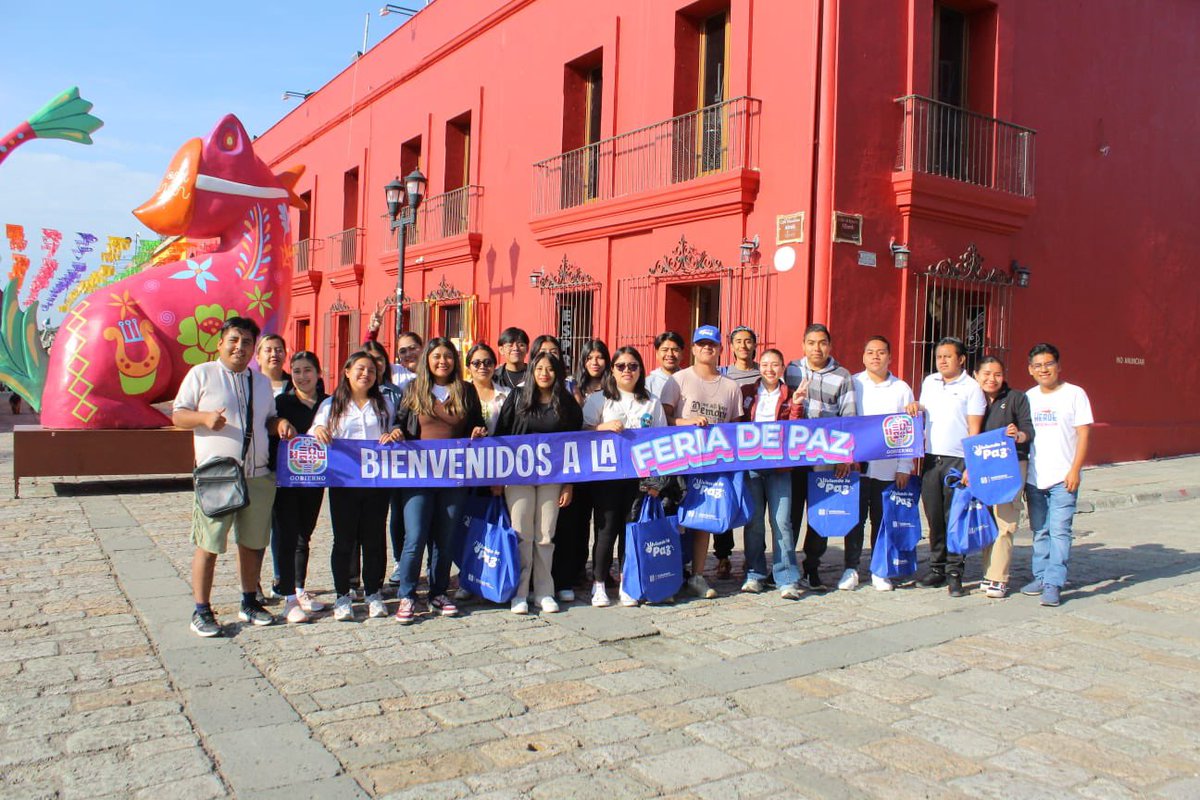 Iniciamos una semana más , habiendo terminado una Feria de la Paz ✌🏼 

La @SEGO_Oax se la rifo! 

#Oaxaca #paz