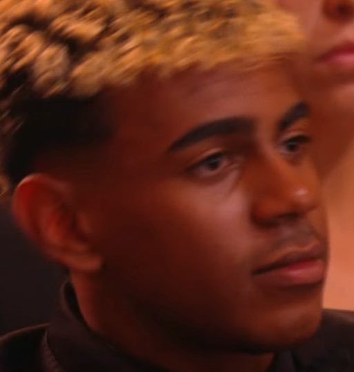 Colby4gold's tweet photo. وجهك يوم تروح بيت الشاورما وتطلب شاورما بدون مخلل وتوقف بالسرا ساعتين ويوم يجي دورك يعطيك طلبك وتفكه ويطلع فيه مخلل وترجع توقف بالسرا ساعتين ويوم يجي دورك يعطيك شاورما بدون مخلل مرة ثانية وتروح توقف بالسرا ساعتين ويوم يجي دورك يخلص سيخ الشاورما 

#BallonDor https://t.co/gLGDBtwDwX