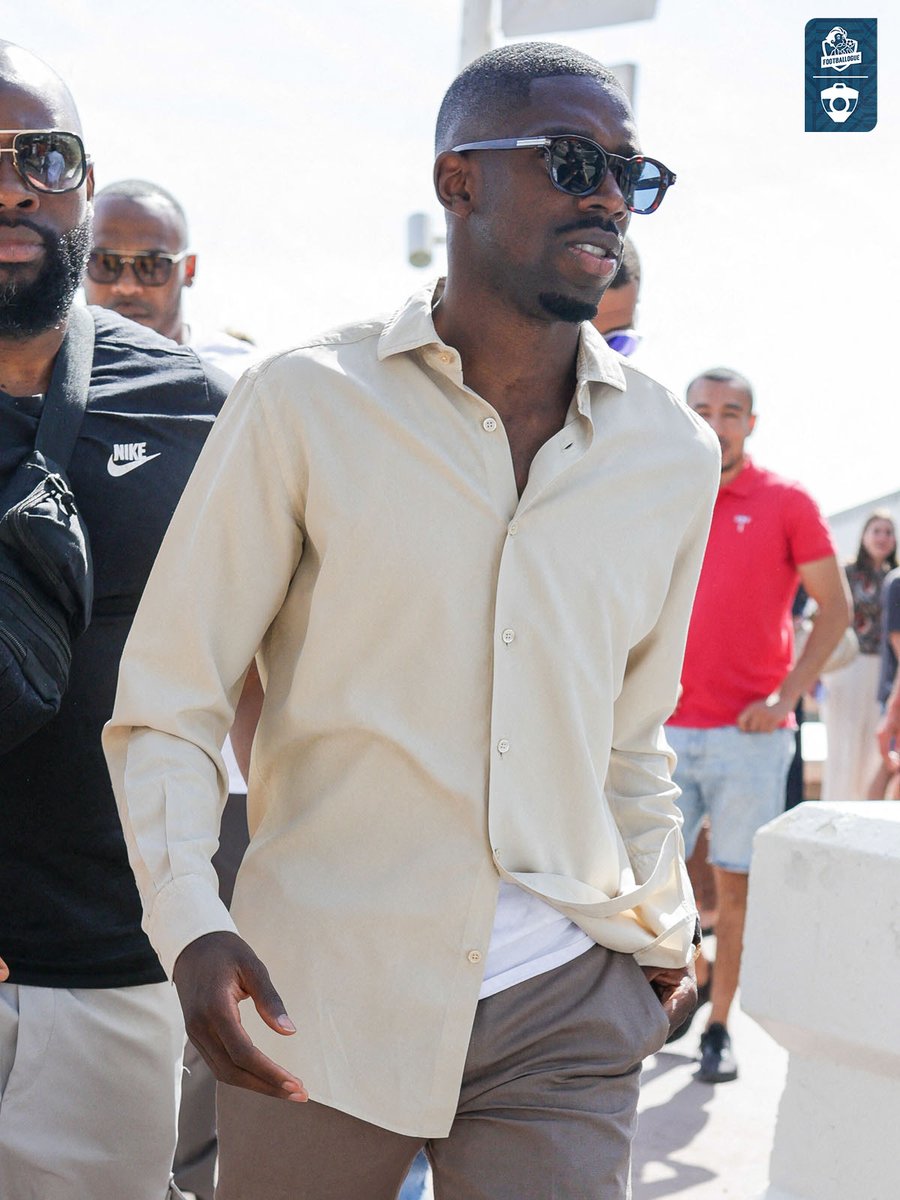 𝗟𝗮 𝗡𝗼𝗿𝗺𝗮𝗻𝗱𝗶𝗲 𝘀𝘂𝗿 𝗹𝗲 𝗧𝗢𝗜𝗧 𝗗𝗨 𝗠𝗢𝗡𝗗𝗘 !!!! 😂 ❤

"𝗝𝗘 𝗩𝗢𝗨𝗗𝗥𝗔𝗜𝗦 𝗥𝗘𝗠𝗘𝗥𝗖𝗜𝗘𝗥 𝗠𝗔 𝗩𝗜𝗟𝗟𝗘, 𝗘𝗩𝗥𝗘𝗨𝗫. 

𝗟𝗔̀ 𝗢𝗨̀ 𝗝'𝗔𝗜 𝗚𝗥𝗔𝗡𝗗𝗜, 𝗝'𝗔𝗜 𝗧𝗔𝗣𝗘́ 𝗗𝗔𝗡𝗦 𝗠𝗢𝗡 𝗣𝗥𝗘𝗠𝗜𝗘𝗥 𝗕𝗔𝗟𝗟𝗢𝗡 𝗗𝗘 𝗙𝗢𝗢𝗧. 

𝗜𝗟𝗦 𝗢𝗡𝗧